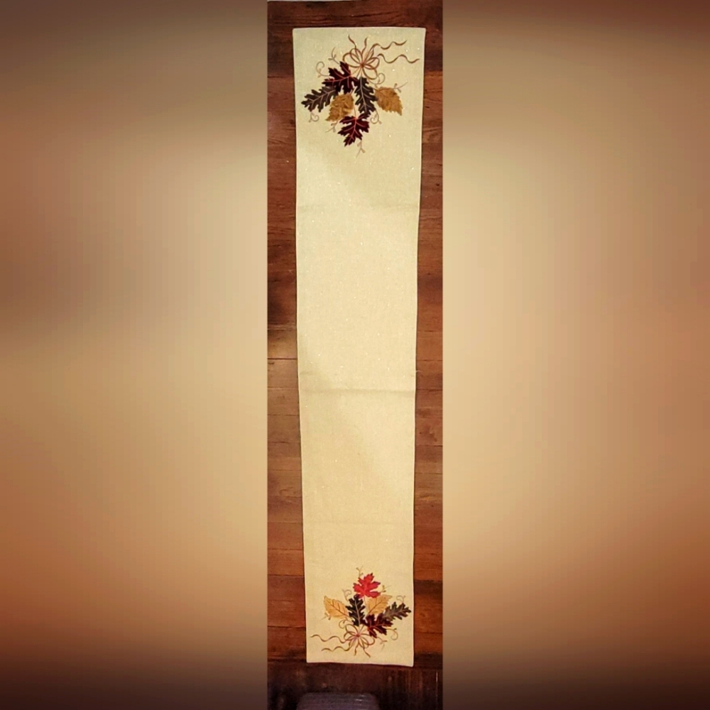 Fall Leaves Table Runner (COPY)